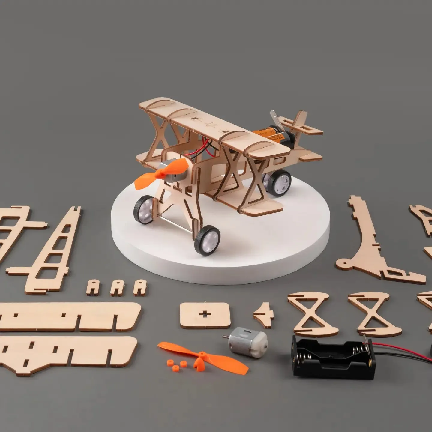 Createkit - Propeller Plane DIY Kit