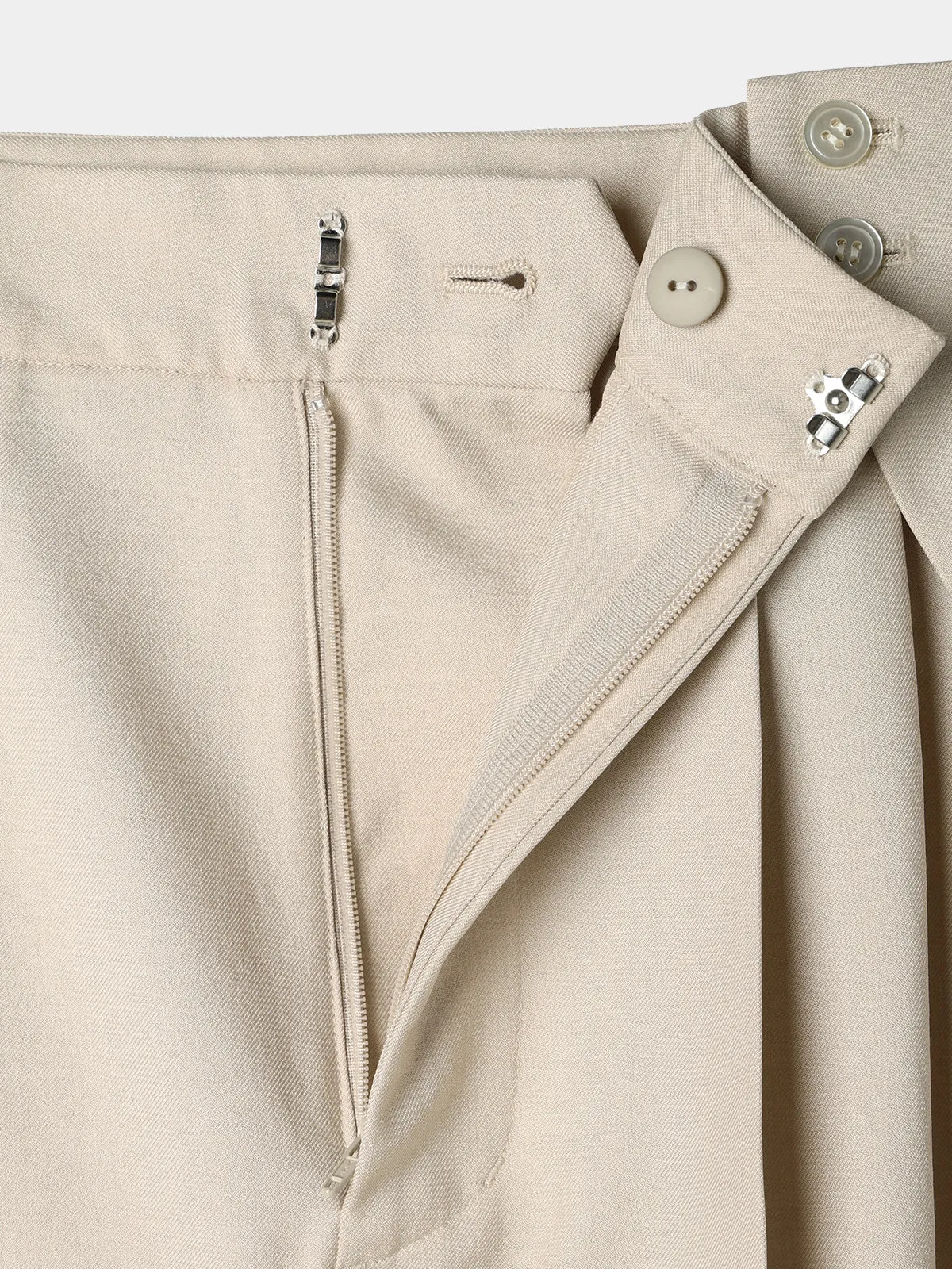 Double button Tapered pants